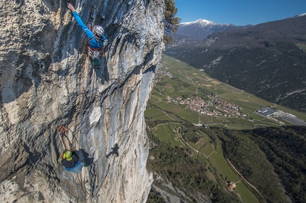L'Ora del Garda, Larcher and Giupponi climb new route at Mandrea (Arco)