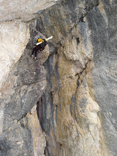 Conturines South Gully - Abseiling down the final section.