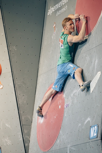 Campionato Europeo di Boulder a Innsbruck - Durante la Semifinale del Campionato Europeo di Boulder a Innsbruck: Jakob Schubert