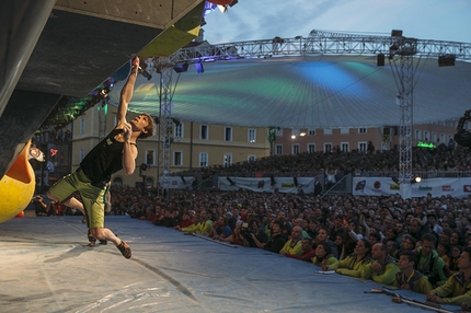 European Bouldering Championship 2015 Innsbruck - Jan Hojer winning the European Bouldering Championship 2015 Innsbruck