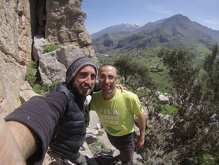 Libertà incondizionata, Monte d’Oro (Madonie), Sicilia, Massimo Flaccavento, Arturo Latina - Libertà incondizionata, Monte d’Oro, Sicilia: Arturo Latina e Massimo Flaccavento in cima a Monte d'oro dopo l'apertura di Libertà incondizionata.