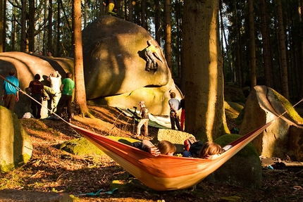 Petrohradske Padani Festival, Petrohrad, Repubblica Ceca - Durante il Petrohradske Padani Festival 2015, il raduno boulder a Petrohrad nella Repubblica Ceca