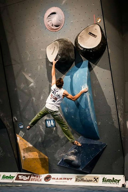 Stefan Scarperi - Stefan Scarperi durante il Campionato Europeo Boulder 2015 a Innsbruck