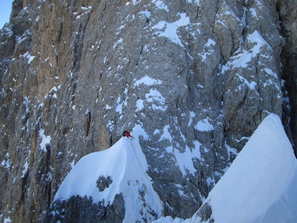 Via Esposito – Butta, Langkofel, Dolomites, Giorgio Travaglia, Alex Walpoth - During the first winter ascent of  Via Esposito – Butta up the North Face of Langkofel, Dolomites: Alex Walpoth joining the Pichl route