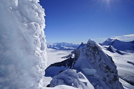 Cerro Marconi Sur, Patagonia, Markus Pucher - Markus Pucher durante la prima salita di Into the Wild (800m, M5) sulla parete ovest di Cerro Marconi Sur, Patagonia il 16/04/2015.