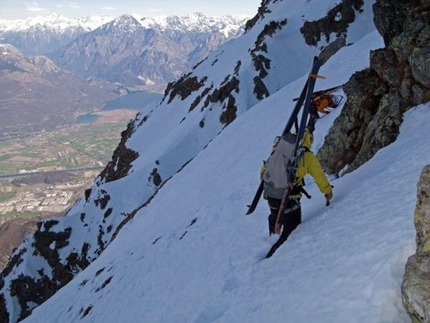 Monte Legnone - Cittadini della Galassia 1a discesa con gli sci per Lafranconi, Pina e Marazzi