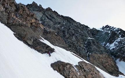 Grand Combin de Grafenière, Davide Capozzi, Julien Herry, Denis Trento - Grand Combin de Grafenière parete est: Davide Capozzi & Julien Herry