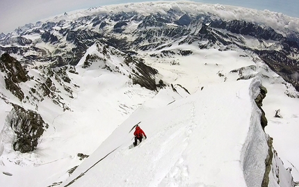 Grand Combin de Grafenière, Davide Capozzi, Julien Herry, Denis Trento - Grand Combin de Grafenière parete est: Davide Capozzi & Julien Herry