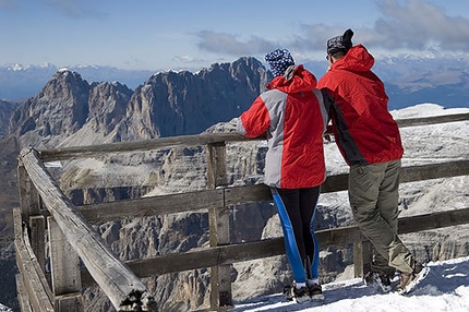 Dolomites: Sella vie ferrate and walks - Piz Boe' - Panorama from the summit of Piz Boe' towards Sassolungo