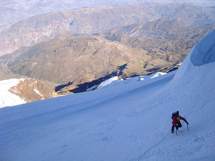 Illimani parete sud, Marco Farina e Marco Majori aprono la Directa italiana