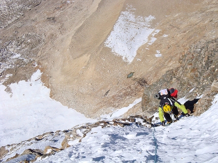 Illimani, Bolivia, Marco Farina, Marco Majori - Illimani parete sud: Marco Farina e Marco Majori sulla Directa italiana (5c/M4, V, 1300m)