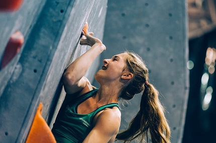 Oetztaler Kletterfestival, Coppa Europa Giovanile Boulder 2015 - Coppa Europa Giovanile Boulder 2015 Längenfeld: Jessica Pilz