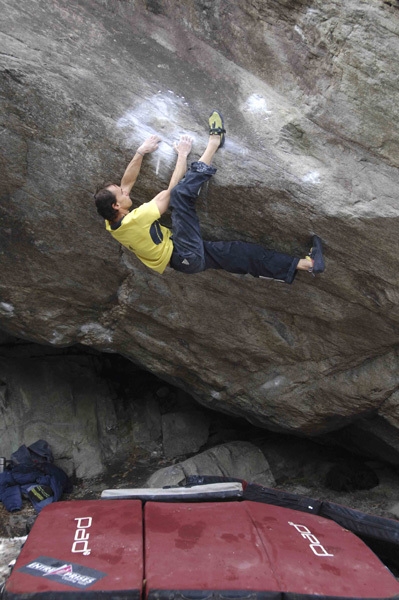 Bernd Zangerl Chironico bouldering fest