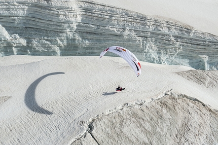 Red Bull X-Alps 2015 - In volo a Zermatt, il12/07/2015