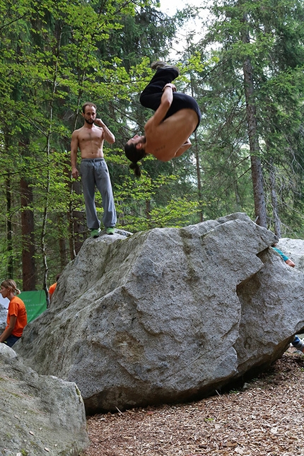 GraMitico 2015, Valle di Daone - Durante il secondo raduno boulder GraMitico, tenutosi in Valle di Daone il 11 - 12 luglio 2015