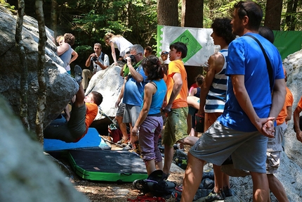 GraMitico 2015, Valle di Daone - Durante il secondo raduno boulder GraMitico, tenutosi in Valle di Daone il 11 - 12 luglio 2015