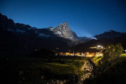 Cervino 2015 - 150 anni dalla conquista - Lo spettacolo del Cervino illuminato.