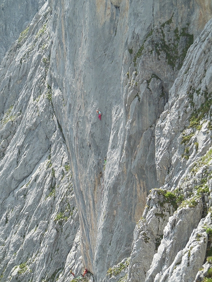 Nina Caprez, Marc Le Menestrel, Hannibals Alptraum, Rätikon - Nina Caprez ripete Hannibals Alptraum in Rätikon insieme a Marc Le Menestrel.