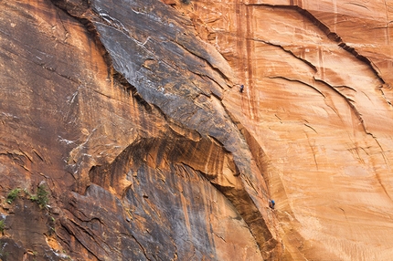 Conrad Anker, David Lama, Zion National Park - Conrad Anker e David Lama durante la prima salita di Latent Core (450m, 5.11 A1, 05/2015) Zion National Park, USA.