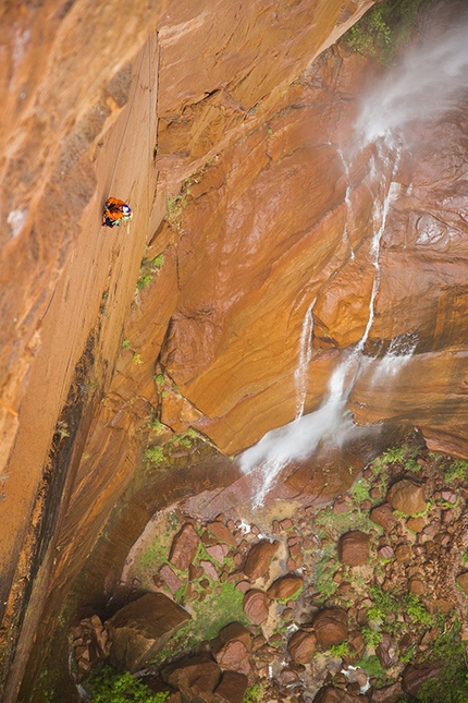 Conrad Anker, David Lama, Zion National Park - Conrad Anker and David Lama completing the first ascent of Latent Core (450m, 5.11 A1, 05/2015) in Zion National Park, USA.
