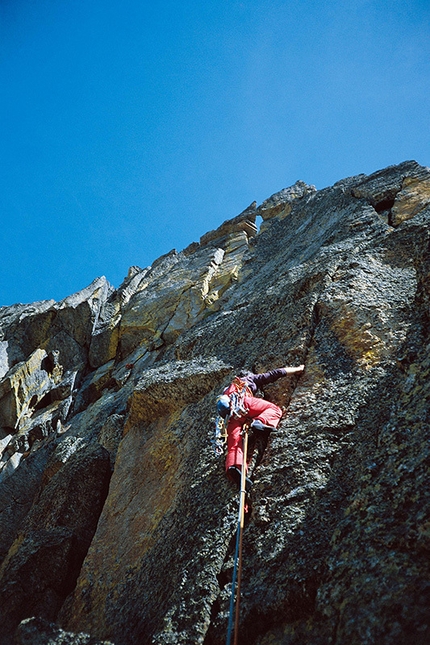 Valle dell'Orco, Maurizio Oviglia - Eclisse dei Desideri fu la seconda via aperta da Maurizio Oviglia in Valle dell’Orco, nel 1983, sul Monte Destrera.