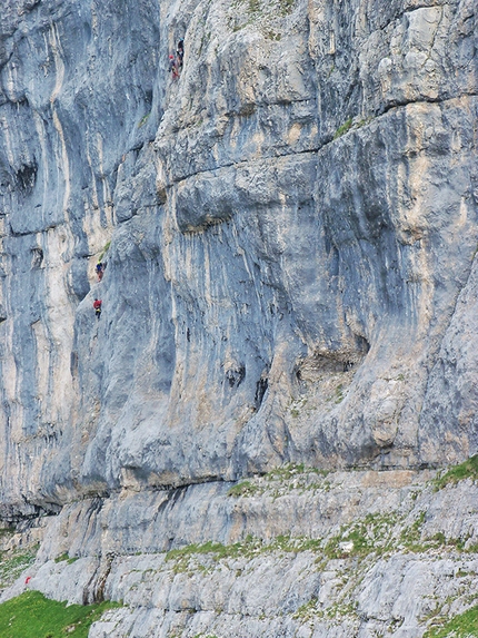 Sasso Alto, Val Gelada, Dolomiti Super Ski-Fo - Durante l'apertura di Dolomiti Super Ski-Fo, Sasso Alto, Val Gelada (Roberto Conti e Gabriele Tonelli 05-06/2015)