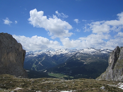 Sasso Alto, Val Gelada, Dolomiti Super Ski-Fo - Durante l'apertura di Dolomiti Super Ski-Fo, Sasso Alto, Val Gelada (Roberto Conti e Gabriele Tonelli 05-06/2015)