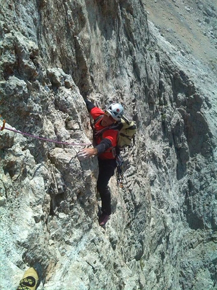 Ultimatum alla terra - Gran Sasso - Luca Gasparini climbing pitch 7