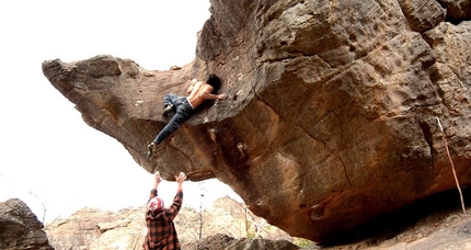 Niccolò Ceria, Grampians, Australia - Niccolò Ceria climbing Ammagamma V12/13, Grampians, Australia