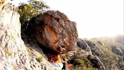 Niccolò Ceria, Grampians, Australia - Niccolò Ceria su Cherry Picking V13, Grampians, Australia