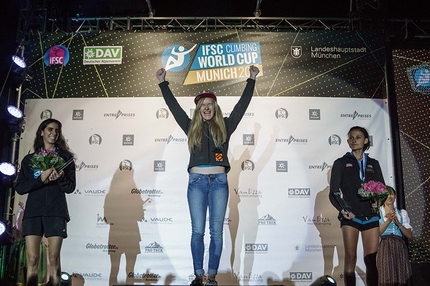 Bouldering World Cup 2015 - Munich - Bouldering World Cup 2015 - Munich: Megan Mascarenas (3), Shauna Coxsey (1), Fanny Gibert (2)