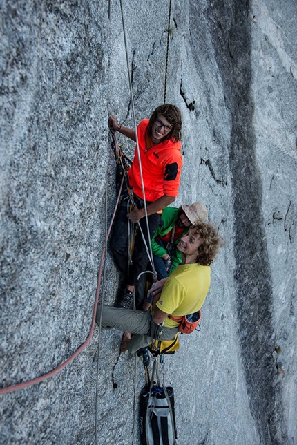 King of the Bongo, Qualido, Val di Mello - During the first free ascent of King of the Bongo, Qualido in Val di Mello (Paolo Marazzi, Matteo de Zaiacomo, Luca Schiera 25-26/7/2015)