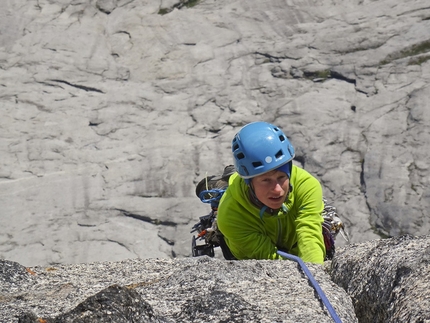 Piteraq, Ulamertorsuaq, Greenland - Silvan Schüpbach and Bernadette Zak climbing Piteraq, Ulamertorsuaq, Greenland: climbing the last pitch