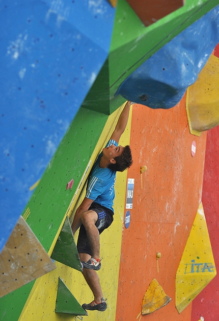 IFSC World Youth Championships - Campionati Mondiali Giovanili di Arrampicata Sportiva: durante le qualifiche del boulder maschile