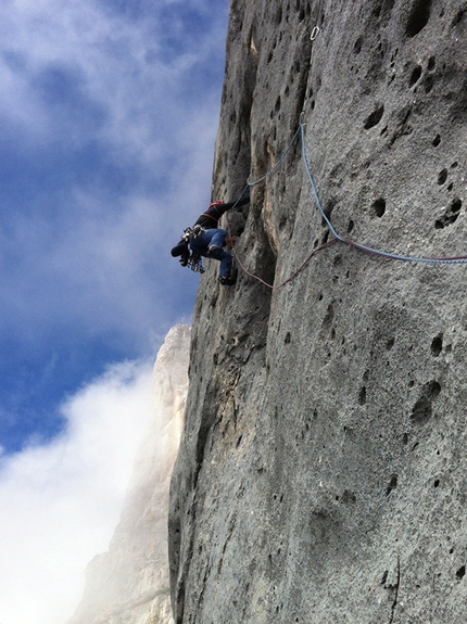 Manolo, Via Attraverso il Pesce, Marmolada, Dolomiti - Ritorno sulla via Via Attraverso il Pesce, parete sud della Marmolada il 27 agosto 2015