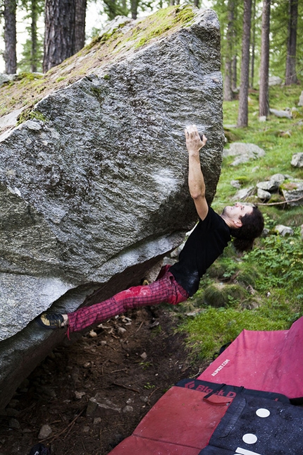 Valle dell'Orco boulder - Bouldering in Valle dell'Orco, italy