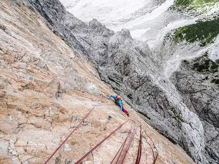 Einserkofel, Fischleintal, Dolomites - Weg der Neugier (IX-, 500m, Hannes Pfeifhofer, Lisi Steurer, Markus Tschurtschenthaler summer 2015), Einserkofel north face, Fischleintal, Dolomites