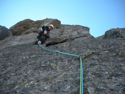 Cima della Freghera, Val Formazza, Alpi Lepontine, Tommaso Salvadori, Claudio Castiglione - Cima della Freghera: prima rotpunkt di Elisir di Giovinezza (T. Salvadori, C. Castiglione, G. Tomasini 08/2015)