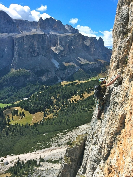 Dolomitspit, Sas Ciampac, Dolomites - Dolomitspit (530m, VII, VI obl.) new rock climb up the South Face of Sas Ciampac, 2672m, Val Gardena, Dolomites