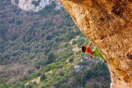 Vacanze di Natale al Sud e l'arrampicata in Puglia - Giovanna Pozzoli