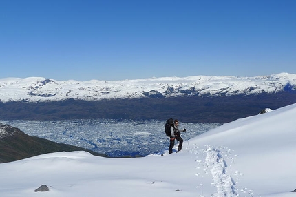 Cerro Riso Patron, Patagonia - Cerro Riso Patrón parete est, Hasta las Wuebas (Lise Billon, Antoine Moineville, Diego Simari, Jérôme Sullivan 09/2015)