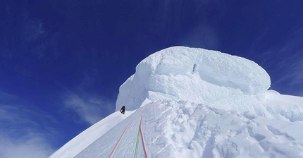 Cerro Riso Patron, Patagonia - Cerro Riso Patrón East Face, Hasta las Wuebas (Lise Billon, Antoine Moineville, Diego Simari, Jérôme Sullivan 09/2015)