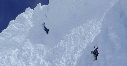 Cerro Riso Patron, Patagonia - Cerro Riso Patrón East Face, Hasta las Wuebas (Lise Billon, Antoine Moineville, Diego Simari, Jérôme Sullivan 09/2015)