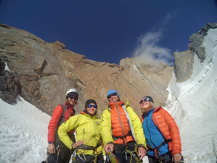 Alexander Block Peak, Aksu, Pamir Alay, Kyrgyzstan - from left to right: Julia Borisova, Marina Popova, Olesya Babushkina, Alexandra Mentovskaya