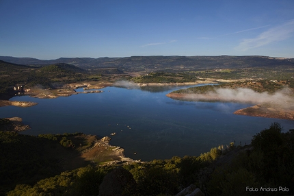 L’Acqua e la roccia, meeting di arrampicata a Monteleone Roccadoria (Sardegna) - Durante la 10° edizione di L’Acqua e la roccia, il meeting di arrampicata a Monteleone Roccadoria (Sardegna)