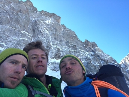 Pic Sans Nom, Le Prestige des Écrins - During the first ascent of Le Prestige des Écrins, (1000m, V, M6+, 6a, Benjamin Brochard, Fred Degoulet, Jonathan Joly 19 - 21/10/2015) Pic Sans Nom (3913m), Ecrins, France