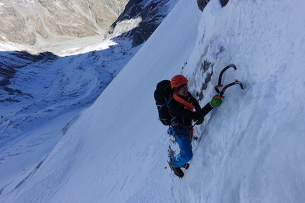 Pic Sans Nom, Le Prestige des Écrins - During the first ascent of Le Prestige des Écrins, (1000m, V, M6+, 6a, Benjamin Brochard, Fred Degoulet, Jonathan Joly 19 - 21/10/2015) Pic Sans Nom (3913m), Ecrins, France