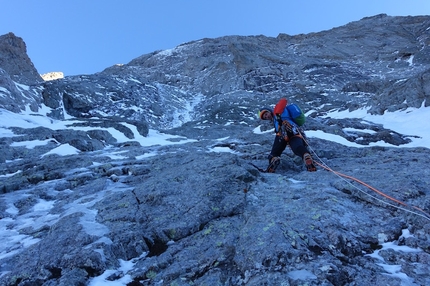 Le Prestige des Écrins, new ice gully climbed on Pic Sans Nom
