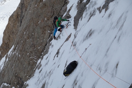 Pic Sans Nom, Le Prestige des Écrins - During the first ascent of Le Prestige des Écrins, (1000m, V, M6+, 6a, Benjamin Brochard, Fred Degoulet, Jonathan Joly 19 - 21/10/2015) Pic Sans Nom (3913m), Ecrins, France. Day 2