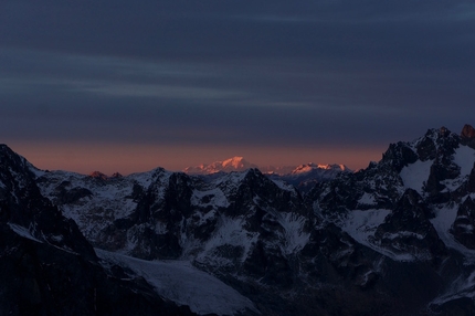 Pic Sans Nom, Le Prestige des Écrins - During the first ascent of Le Prestige des Écrins, (1000m, V, M6+, 6a, Benjamin Brochard, Fred Degoulet, Jonathan Joly 19 - 21/10/2015) Pic Sans Nom (3913m), Ecrins, France. Day 2